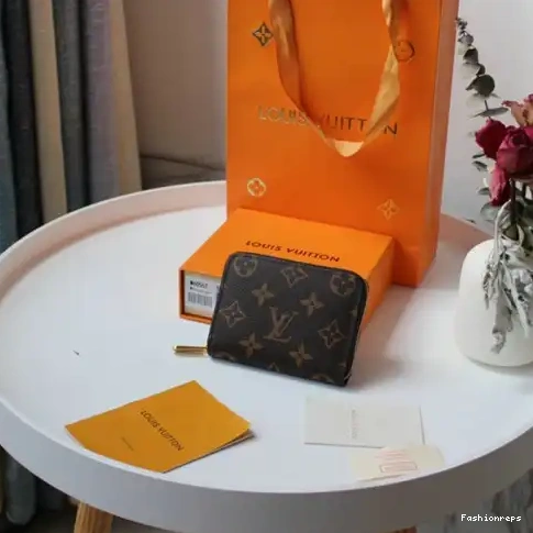 Bags LV 2106DJ0110 1013